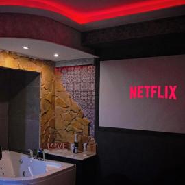 Aparta suite la nuit, hotel sa Calafell