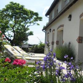 Le Domaine Augenaies Maison d hôtes et Spa, hotell i Mercy