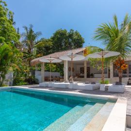 Villa Rasa Senang, with private cook and pool, hotel a Karangasem