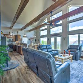 Hot Tub & Mtn View! Cripple Creek Retreat, hotel a Cripple Creek