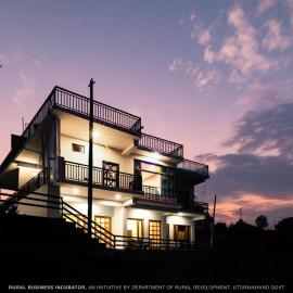 Shivay Home Stay, hotel in Almora