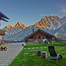 Glinzhof Mountain Natur Resort Agriturismo, hotel a San Candido