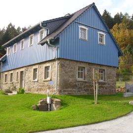 Magnolienhaus, hotel u gradu Schirgiswalde