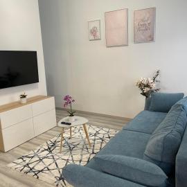 Eden City Home โรงแรมในเยอร์