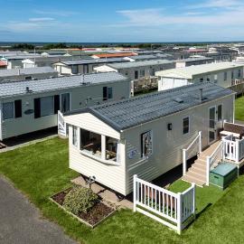 Dog Friendly Lovely Caravan 4 Berth Towyn North Wales Read full host details before booking Mon in to Fri out Fri in to Mon out Mon to Mon Fri to Fri ONLY, Hotel in Abergele