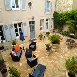Maison d'hôtes de charme - Au Lys Blanc, hotel i Châteauroux