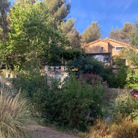 Villa de charme avec spa et piscine cadre exceptionnel près Aix Marseille