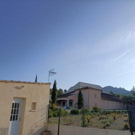 Bienvenue au Dormidou en Provence !, ξενοδοχείο σε Vacqueyras