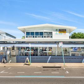 Strand Motel