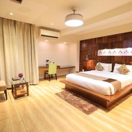 Hotel RS Exclusive Stay & Fine Dine - Near to Akola Junction, hotell sihtkohas Akola