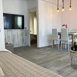 Coqueto Apartamento de Playa con Piscina y Terraza