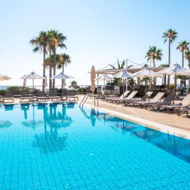 Leonardo Crystal Cove Hotel & Spa – Adults only, ξενοδοχείο στον Πρωταράς