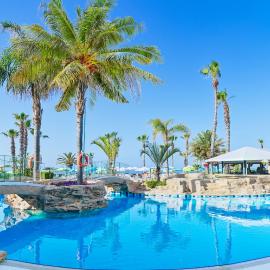 Leonardo Cypria Bay, hotel em Pafos