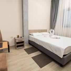 IPN ROOMs, hotel in Mahala