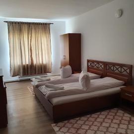Pensiune Restaurant Cosna, hotelli kohteessa Coşna