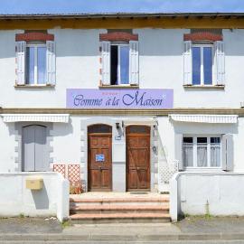 COMME A LA MAISON, hotel in Espéraza