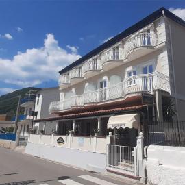 Hotel da Alfredo, ξενοδοχείο σε Castellabate