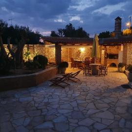 Petrino guesthouse Gialova – hotel w mieście Gialova