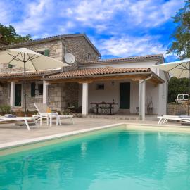 Villa Klara, Hotel in Buzet