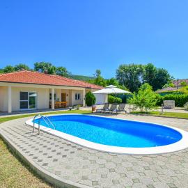 Villa Kata, хотел в Имотски