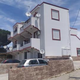 Mama Marina apartement near to the airport, hotel v destinaci Antimácheia