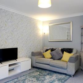 Gorgeous 3 bedroom Dunbar Serviced Apartment