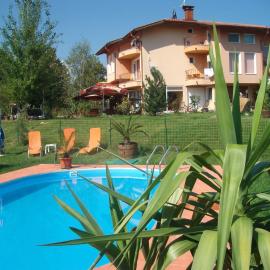 Sveti Georgi Family Hotel, viešbutis mieste Varshets