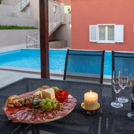 Villa MEDITERRANO Pool & Tavern Mostar