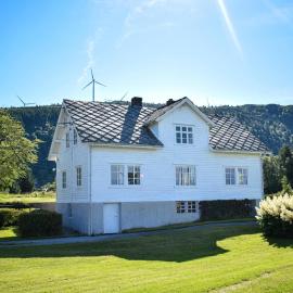 Awesome Home In Fitjar With Wifi