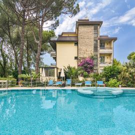 Hotel Nedy, hotel sa Marina di Massa