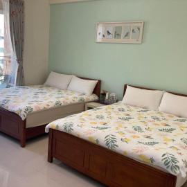 Feng Su, hotel a Donggang