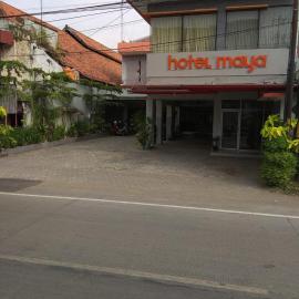 HOTEL MAYA, hotel em Tegal