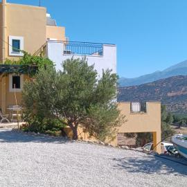 Το σπίτι που σε ταξιδεύει (The dream boat house).