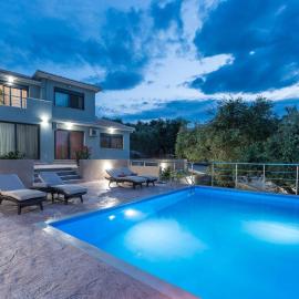 Villa Paliovigla by Villa Plus
