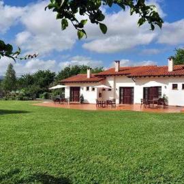 Apartamento familiar cercano a playa de Rodiles. 6, hotel in Villaviciosa