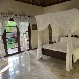 Rumah Kelapa Villa Alami, хотел в Карангасем