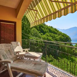 Holiday Home Ezio by Interhome