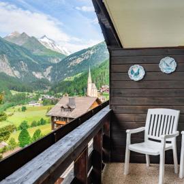 Apartment Top 49 by Interhome, hotel in Heiligenblut