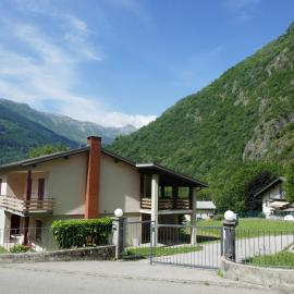 Holiday Home Terry by Interhome, hotel a Olivone