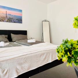 Idyllische Ferienwohnung mit Balkon & Ausblick, hotel di Arzbach