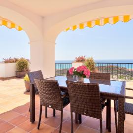Poseidon Luxury Apartment