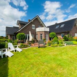 Ferienzimmer Claudia, hotel u gradu Surwold