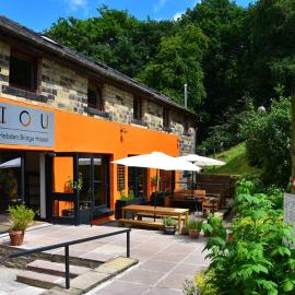 IOU Hebden Bridge Vegetarian Hostel、ヘブデン・ブリッジのホテル