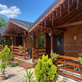 Grădina de Vară “La Cristian”, hotel a Filipeştii de Tîrg