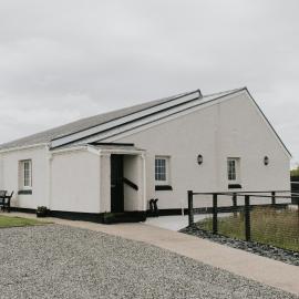 Fisherman's Cottage, hotelli kohteessa Vatsker