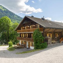Les Mouflons, hotel in La Chapelle-dʼAbondance