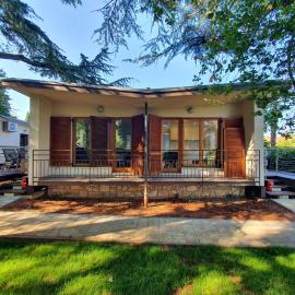 사부드리자에 위치한 호텔 Tisa Homes