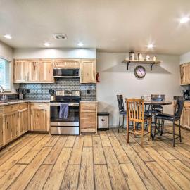 Cozy Townhome: Near Dtwn, Hospital & College!