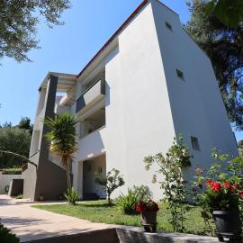AVRA STUDIOS, hotel in Paliouri
