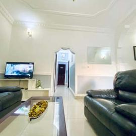 Appartement meublé 3CH Yaoundé Omnisport - Tigson, hotel in Yaoundé
